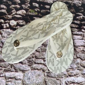 Michael Kors Size 10 White Flip Flops